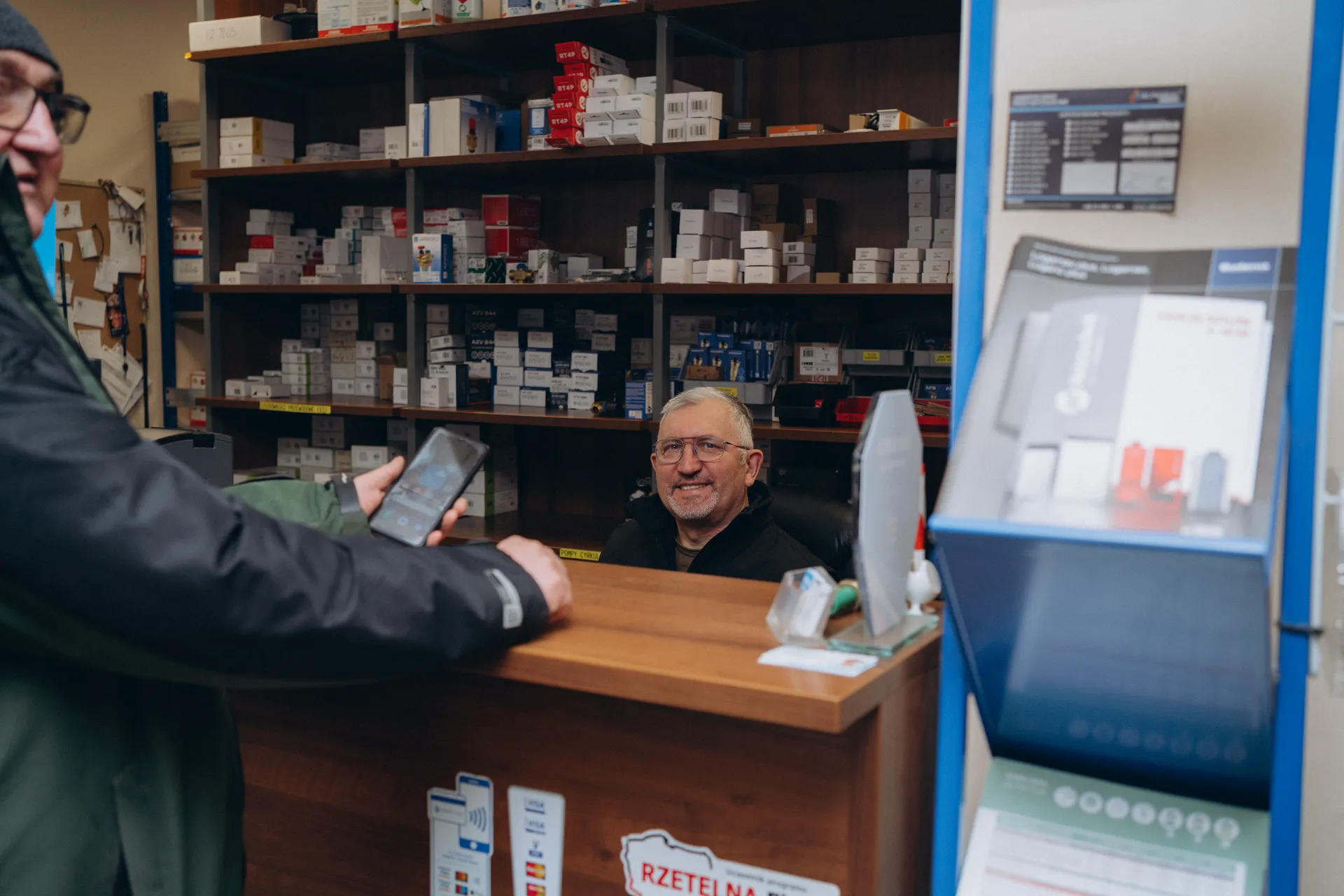 Obsługa klienta w salonie TEBAR Opoczno