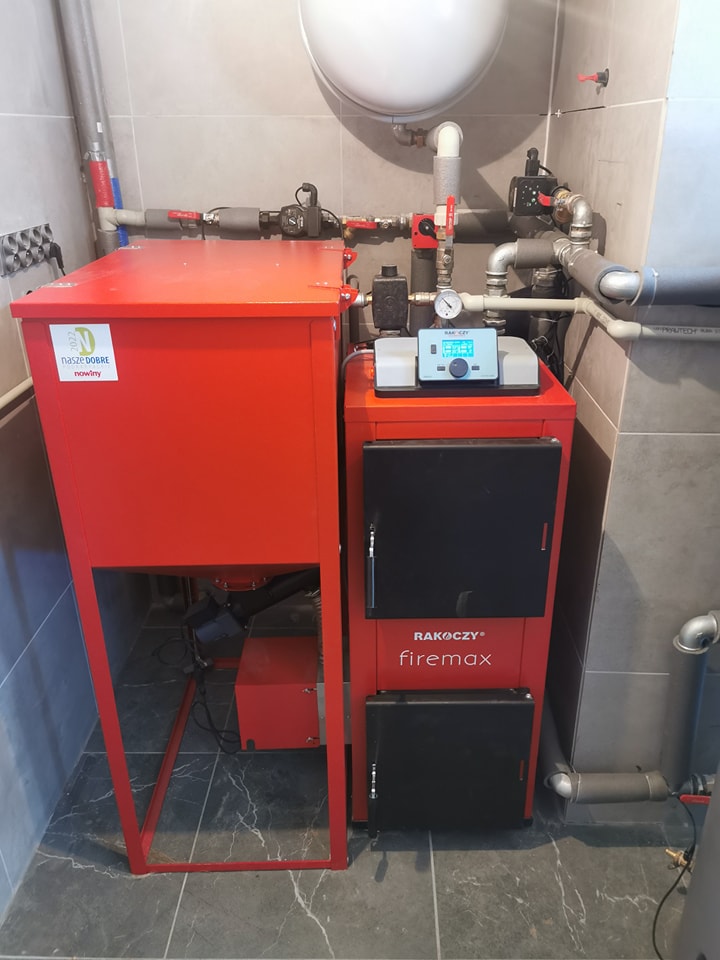 Kotłownia pelletowa z kotłem Rakoczy Firemax i buforem 500 litrów - realizacja TEBAR Opoczno